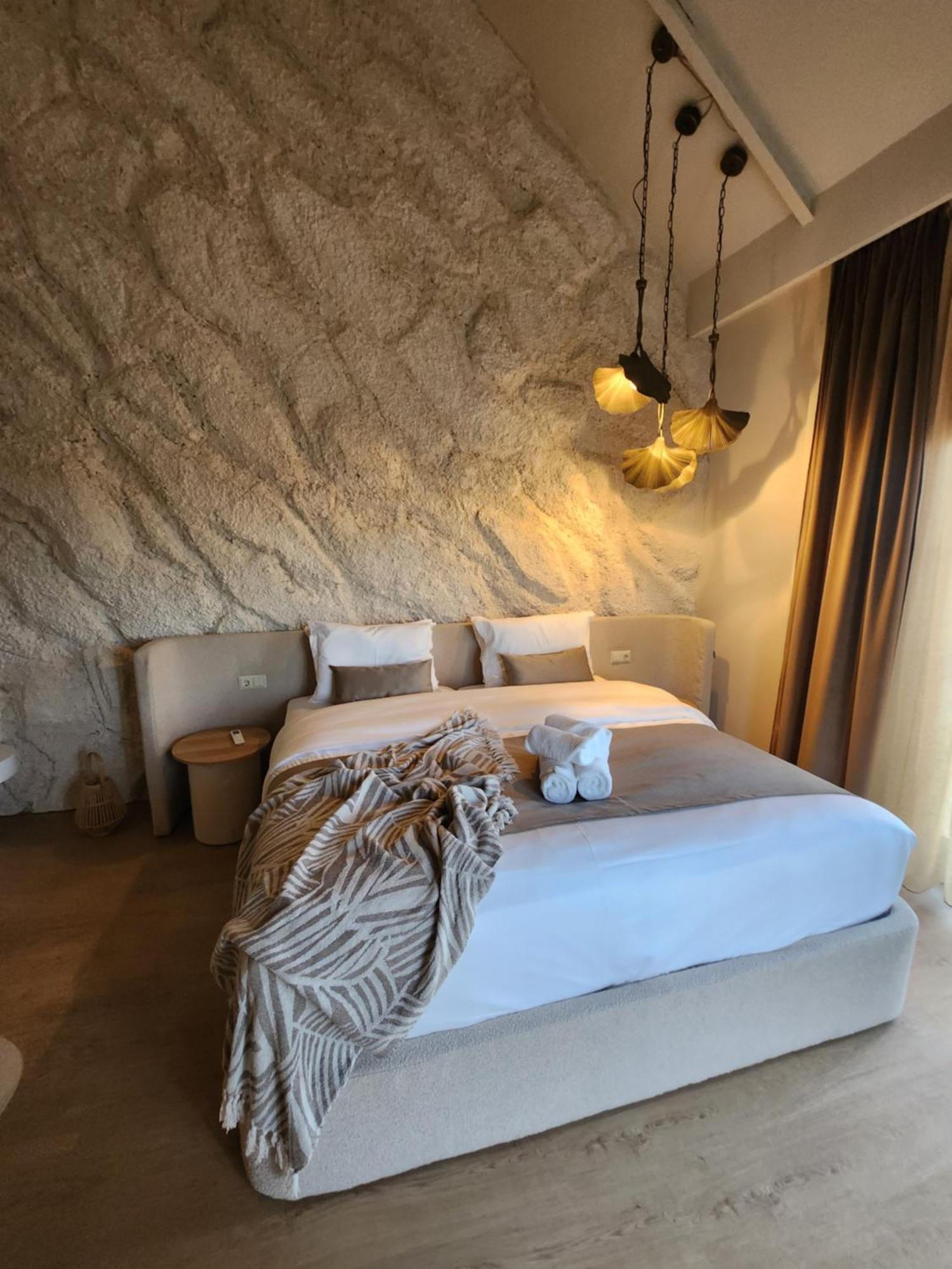 The Berg'S 10 Hotell Ocna Mures Exteriör bild